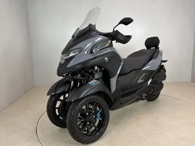 YAMAHA TRICITY 300 – foto 3