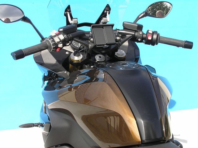 bmw - r-1200-rs