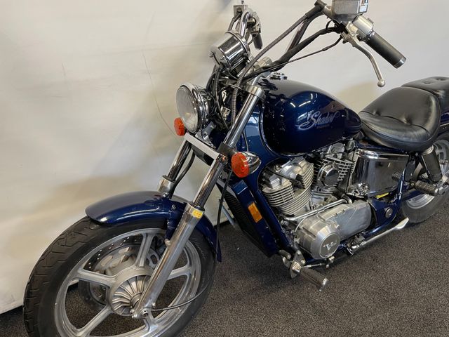 honda - vt-1100-c-shadow