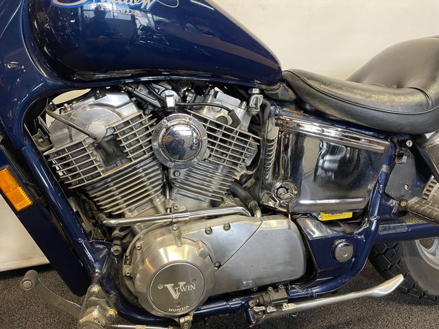 honda - vt-1100-c-shadow