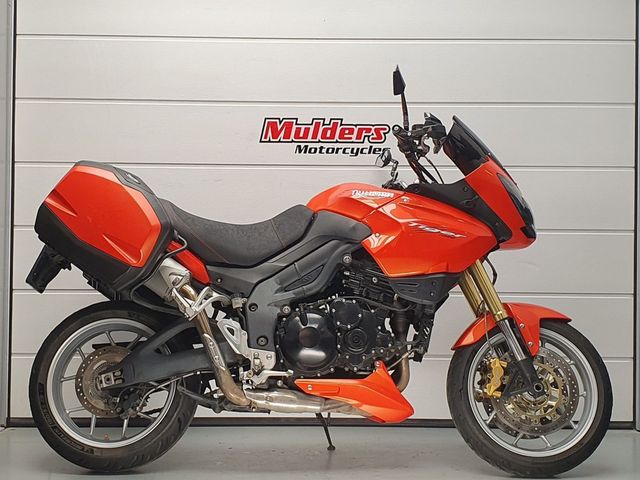 triumph - tiger-1050