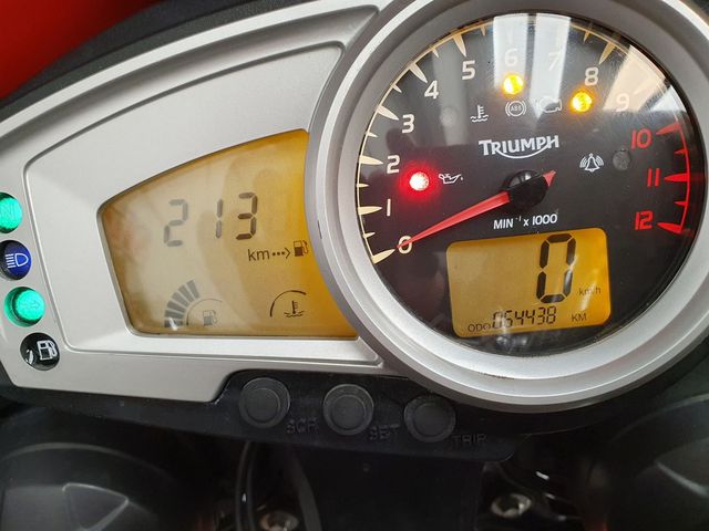 triumph - tiger-1050