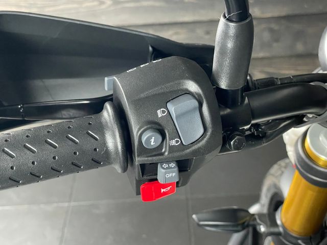 triumph - scrambler-400-x