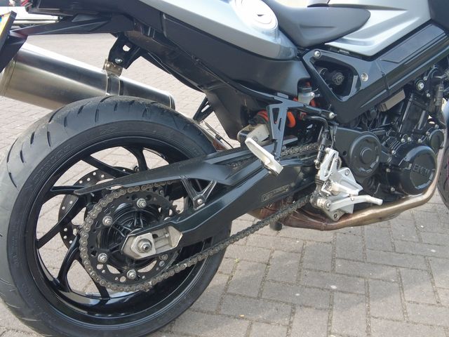 bmw - f-800-r
