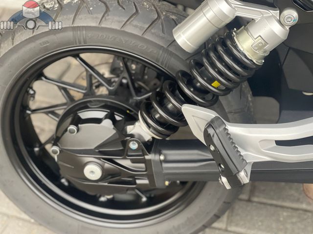 moto-guzzi - v-85-strada