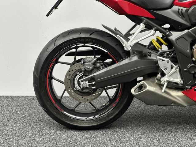 honda - cbr-650-r