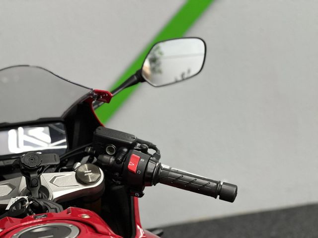 honda - cbr-650-r