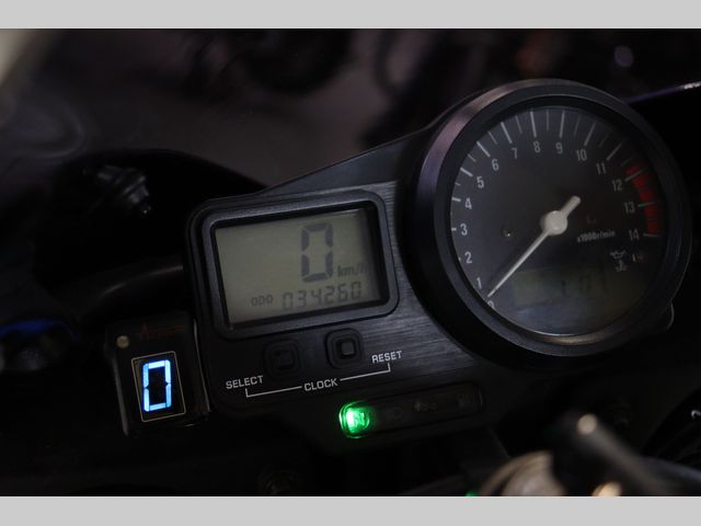 yamaha - yzf-r1