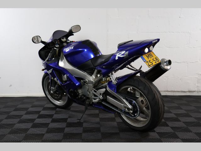 yamaha - yzf-r1