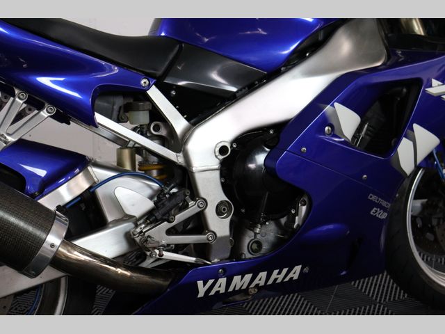 yamaha - yzf-r1