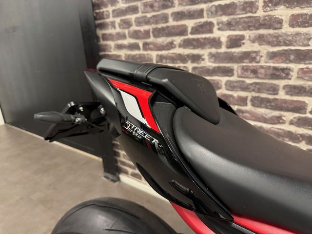 triumph - street-triple-r