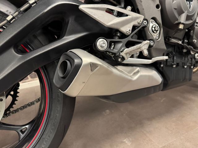 triumph - street-triple-r