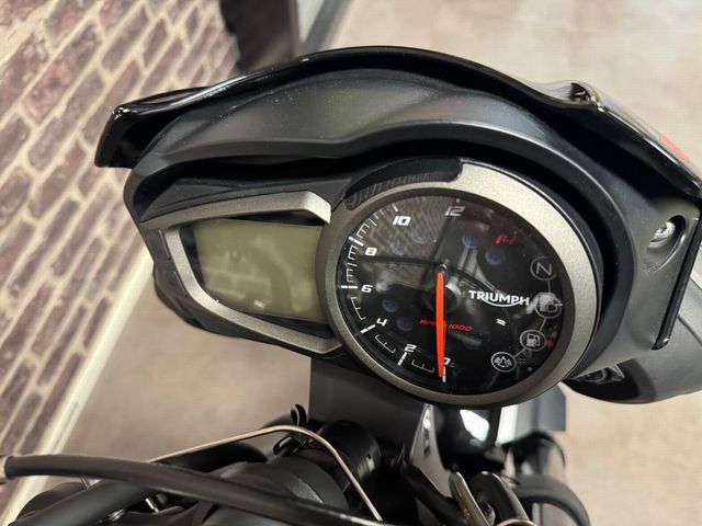 triumph - street-triple-r