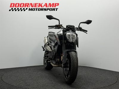 KTM 790 DUKE – foto 4
