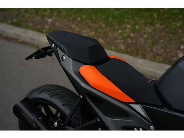 ktm - 990-duke