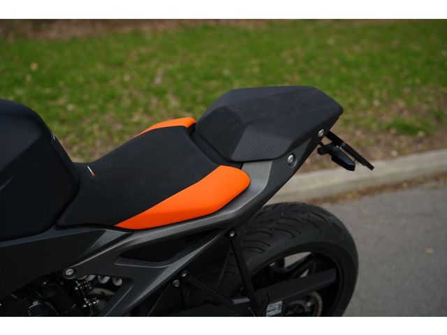 ktm - 990-duke