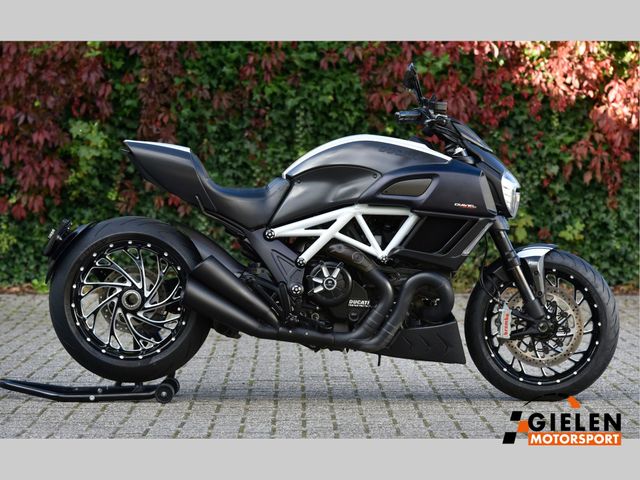ducati - diavel-carbon