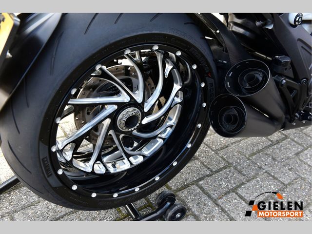 ducati - diavel-carbon