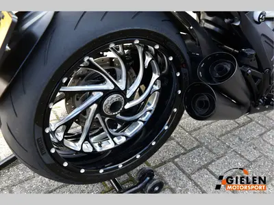 DUCATI DIAVEL CARBON – foto 3