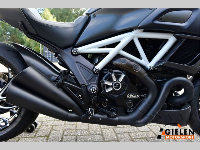 ducati - diavel-carbon