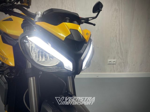 triumph - street-triple-rs