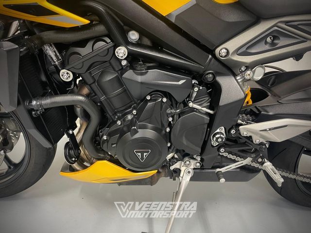 triumph - street-triple-rs