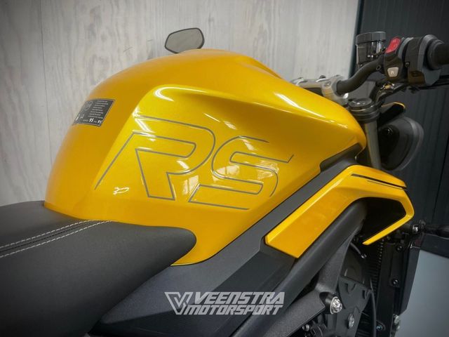 triumph - street-triple-rs