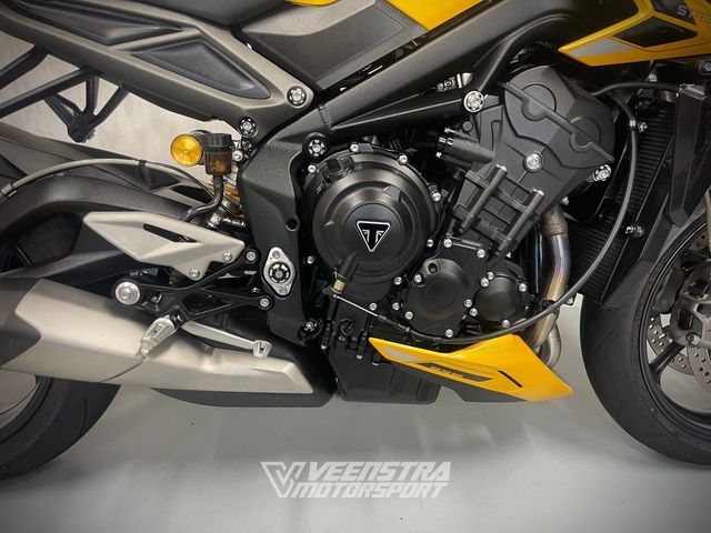 triumph - street-triple-rs