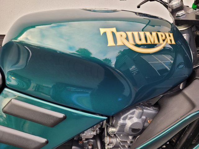 triumph - trophy-900
