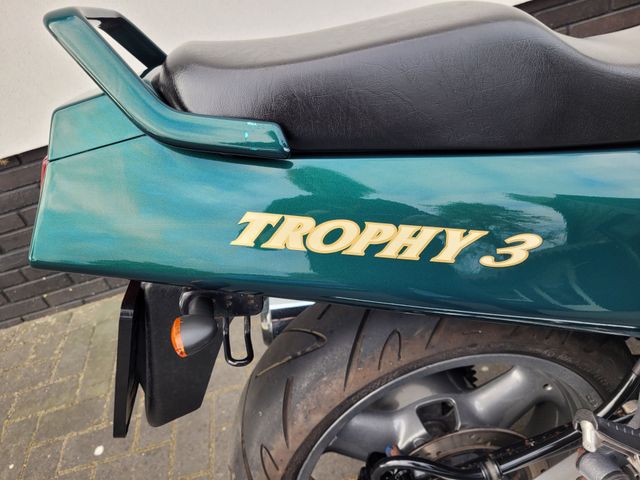 triumph - trophy-900