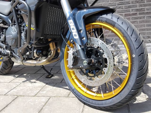 QJMOTOR - srt-900-sx-touring