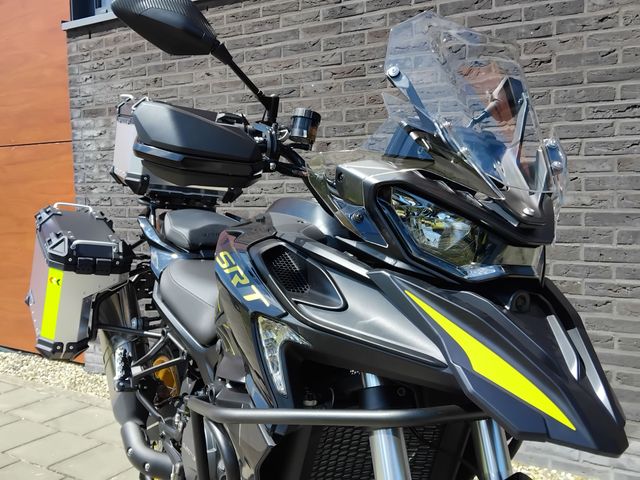 QJMOTOR - srt-900-sx-touring