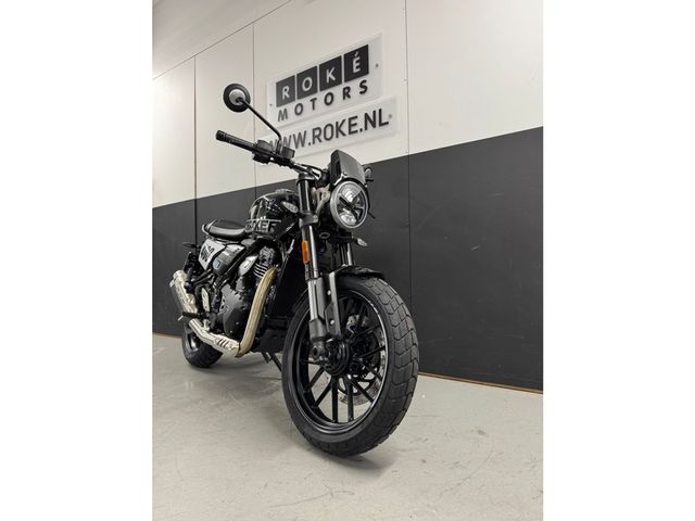 triumph - tracker-400