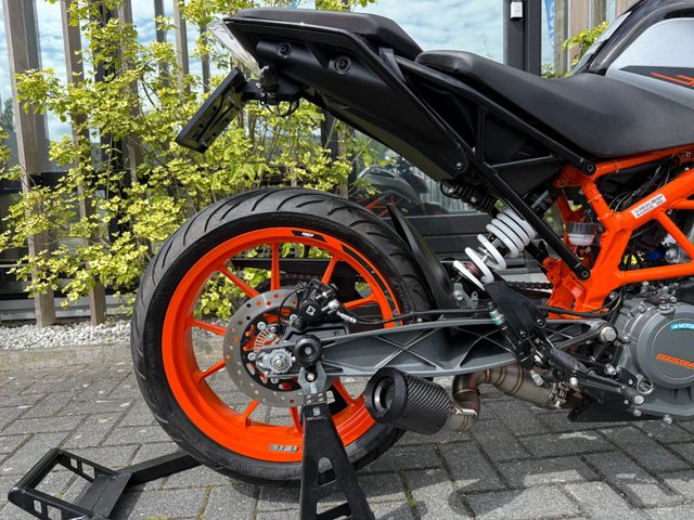 ktm - 390-duke