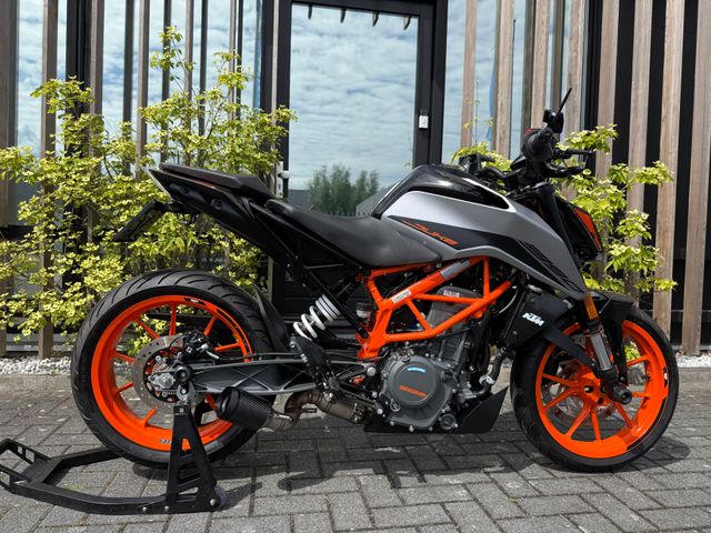 ktm - 390-duke