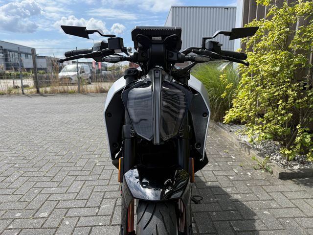 ktm - 390-duke