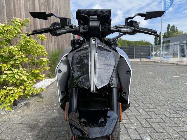 ktm - 390-duke