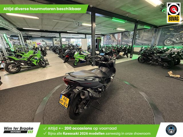 yamaha - tmax-tech-max-560