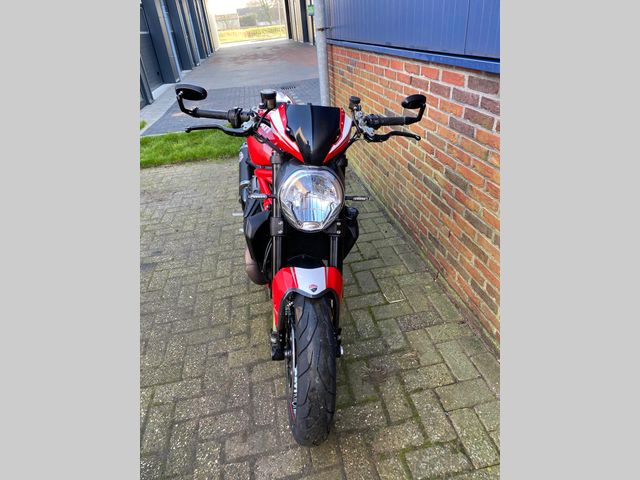 ducati - monster-1200-r