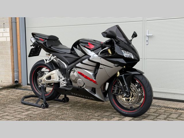 honda - cbr-600-rr
