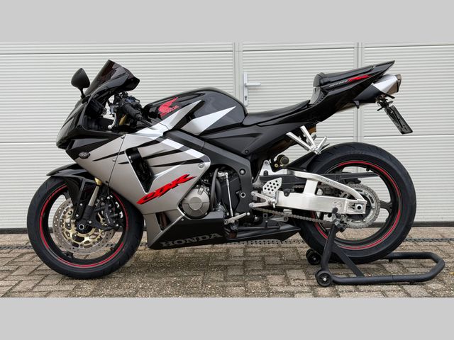 honda - cbr-600-rr