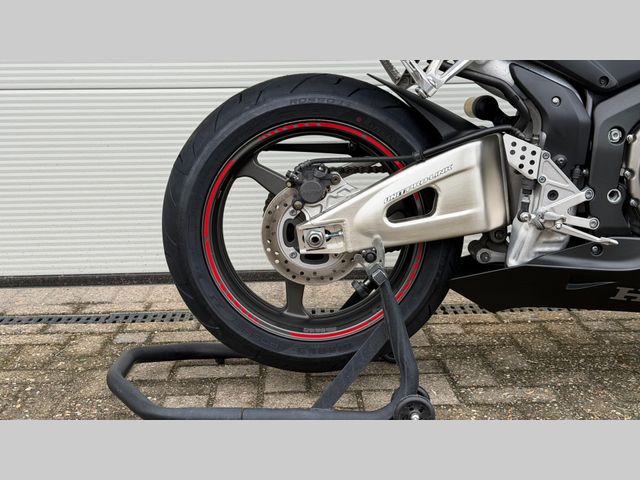 honda - cbr-600-rr