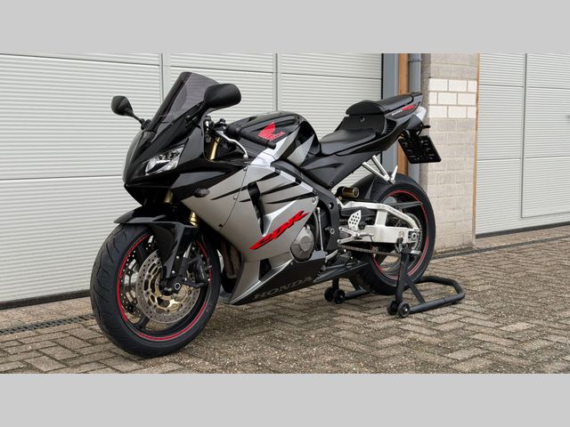 honda - cbr-600-rr