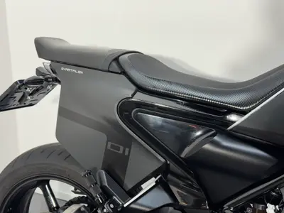HUSQVARNA SVARTPILEN 701 – foto 4