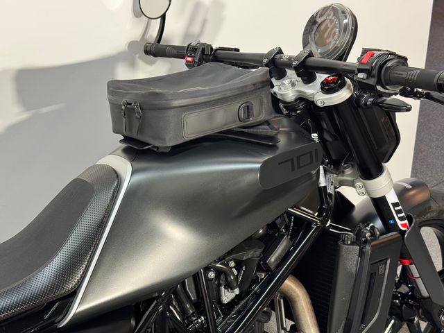 husqvarna - svartpilen-701