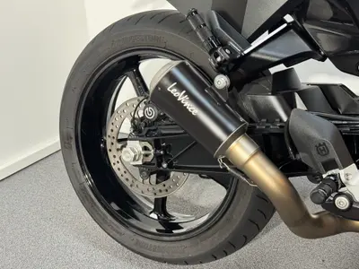 HUSQVARNA SVARTPILEN 701 – foto 3