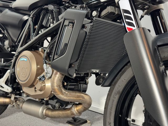 husqvarna - svartpilen-701