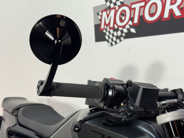 husqvarna - svartpilen-701