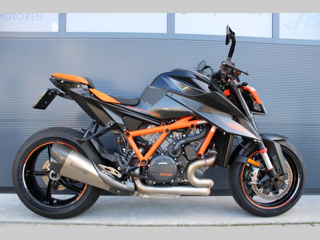 ktm - 1290-super-duke-r