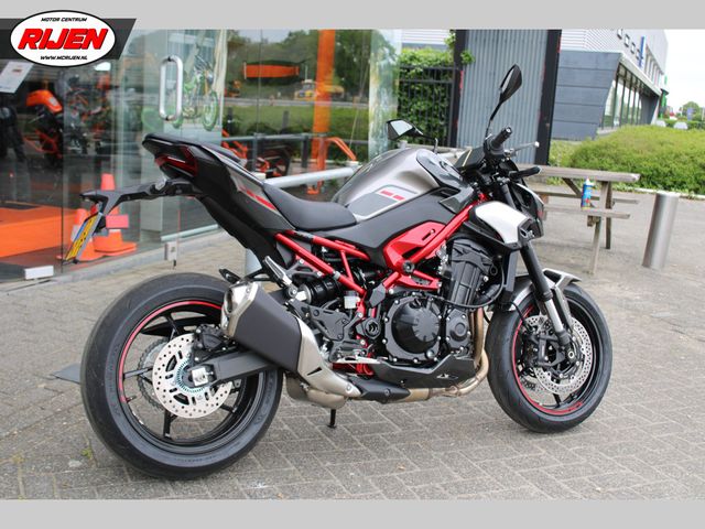 kawasaki - z900